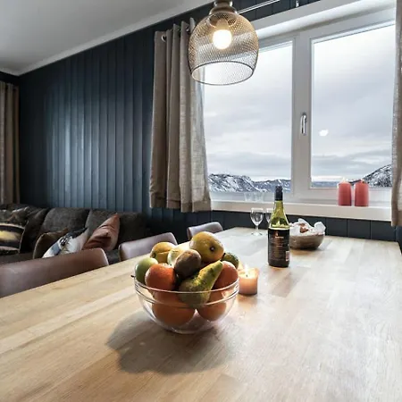 Apartment In-ski Out And True Mountain Charm *