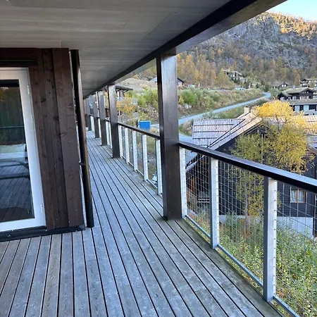 In-ski Out And True Mountain Charm Apartment