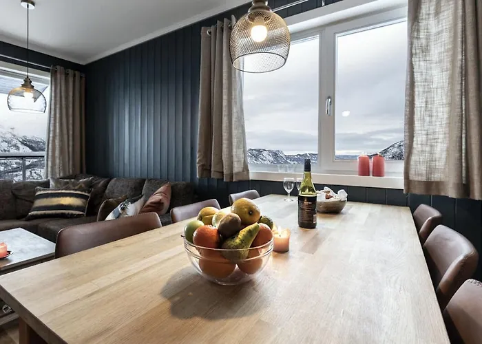 Apartment In-ski Out And True Mountain Charm *